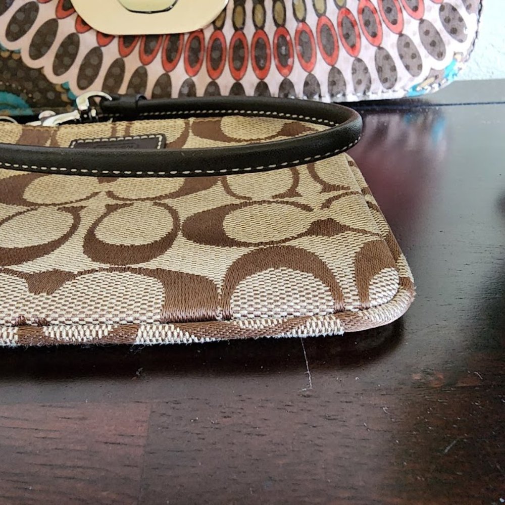 Coach Wristlet - Picture 6 of 12